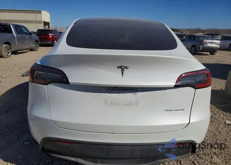 2023 Tesla Model Y from USA, damaged, VIN 7SAYGDEE8PF715536